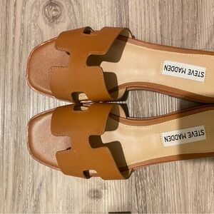 Steve Madden Tan Slide Sandals (unused)